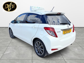 Used Toyota Yaris 2012 for sale - 79327741: Photo