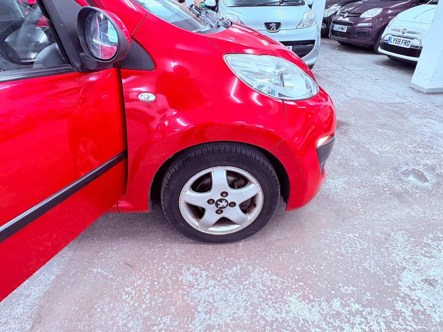 Used Peugeot 107 2014 for sale - 77584813: Photo 19