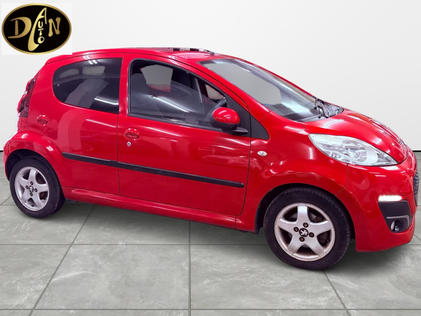 Used Peugeot 107 2014 for sale - 77584813: Photo 8