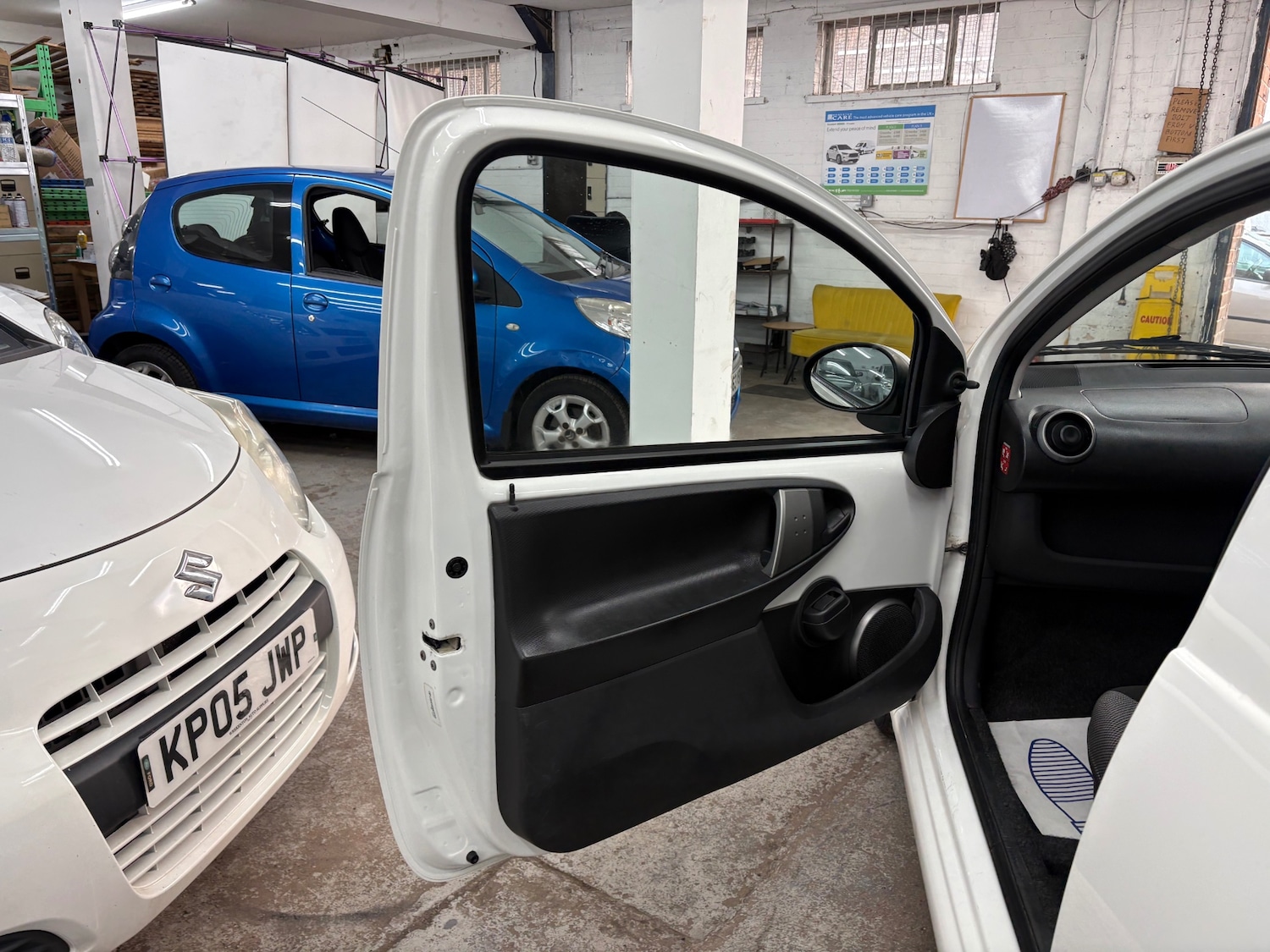 Used Toyota AYGO 2013 for sale - 77558832: Photo 12