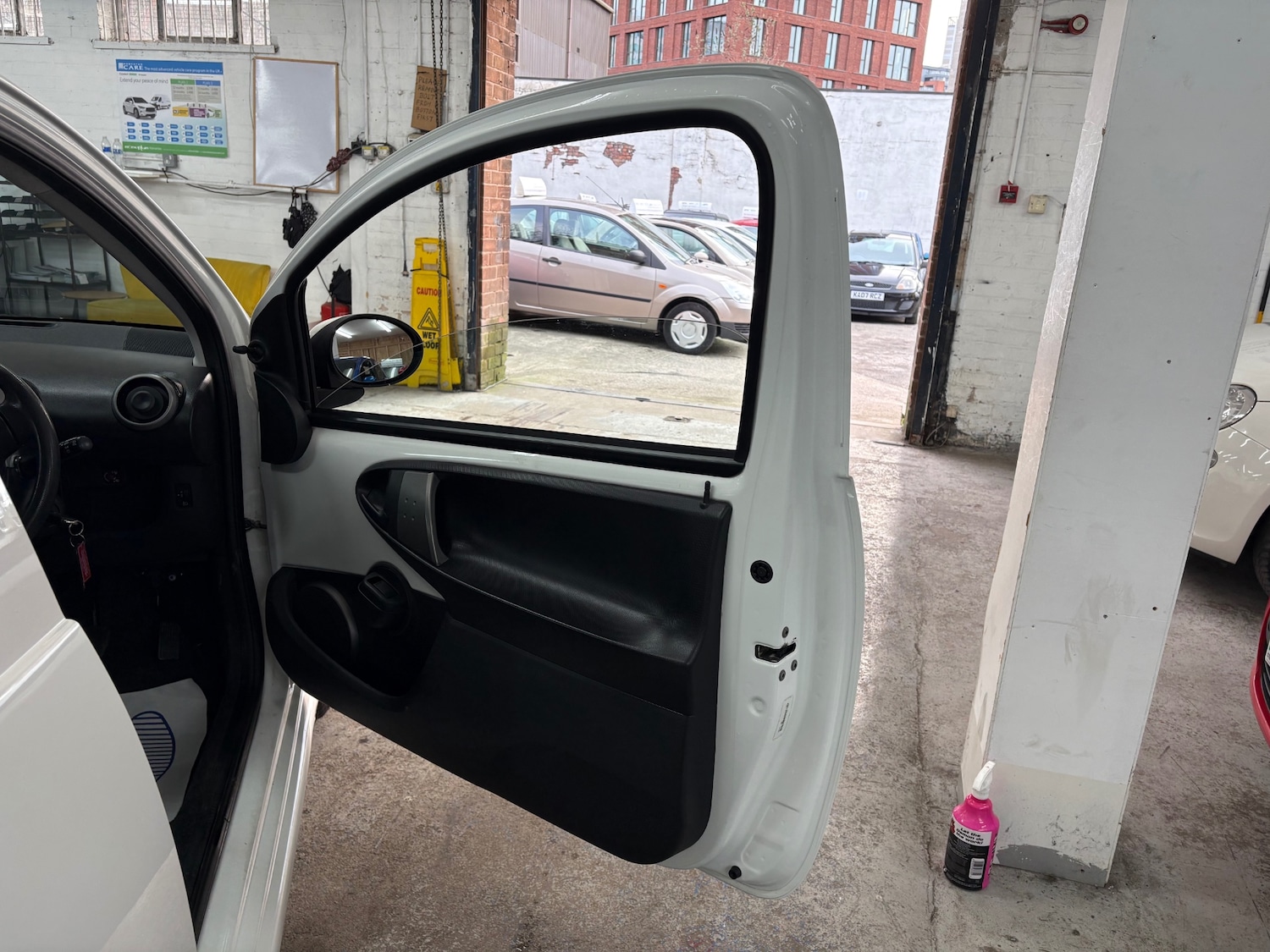 Used Toyota AYGO 2013 for sale - 77558832: Photo 13