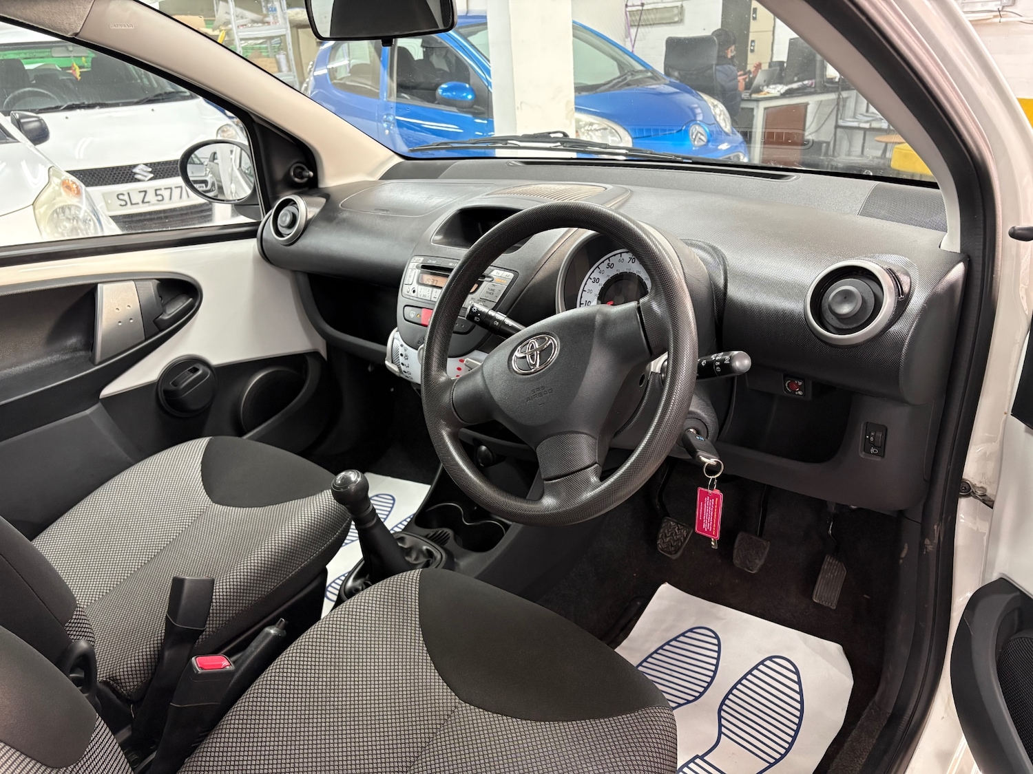 Used Toyota AYGO 2013 for sale - 77558832: Photo 9