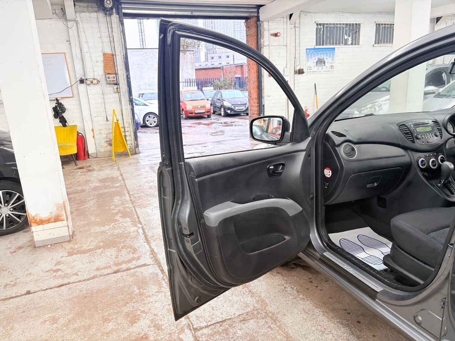 Used Hyundai i10 2008 for sale - 76846116: Photo 16