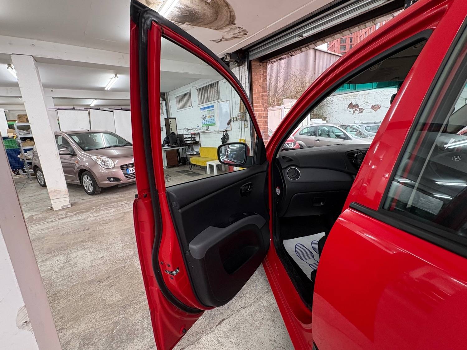 Used Hyundai i10 2009 for sale - 77370895: Photo 16