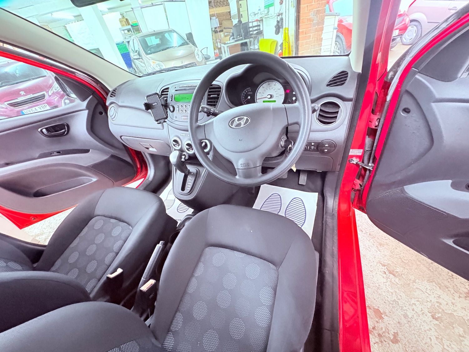 Used Hyundai i10 2009 for sale - 77370895: Photo 9