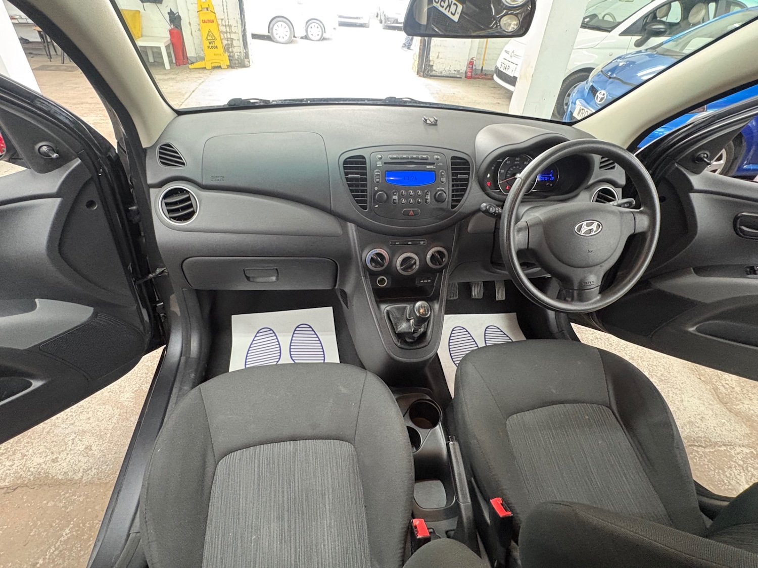 Used Hyundai i10 2012 for sale - 77984947: Photo 11