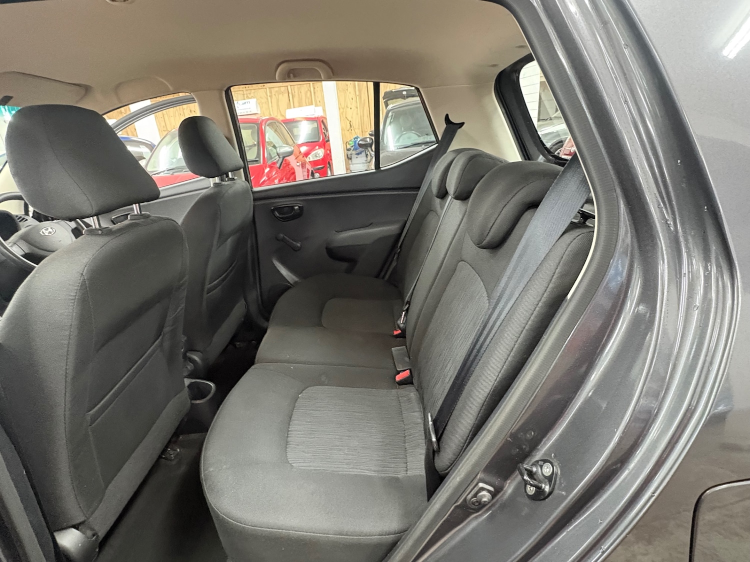 Used Hyundai i10 2012 for sale - 77984947: Photo 12