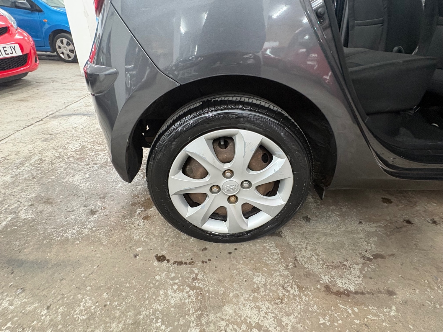 Used Hyundai i10 2012 for sale - 77984947: Photo 14