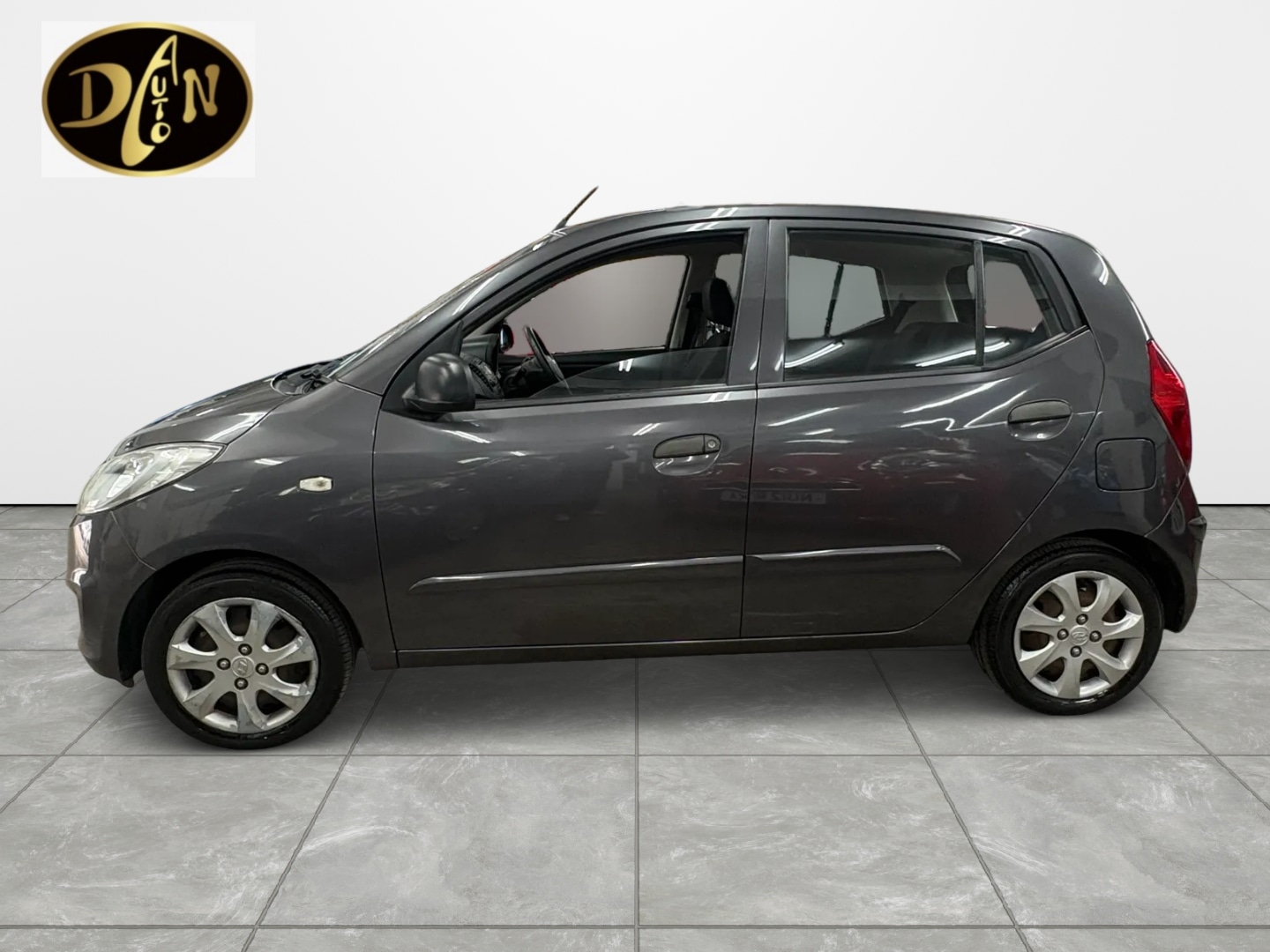 Used Hyundai i10 2012 for sale - 77984947: Photo 3