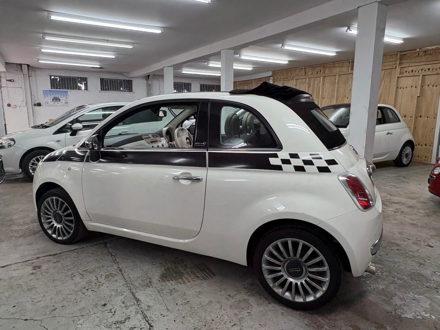 Used Fiat 500 2011 for sale - 76107566: Photo 8