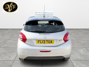 Used Peugeot 208 2013 for sale - 79424443: Photo