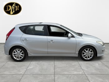 Used Hyundai i30 2010 for sale - 79508095: Photo