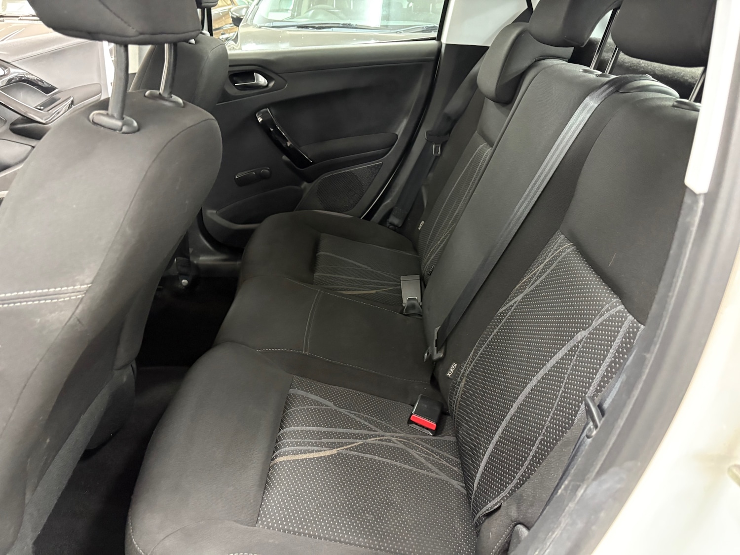 Used Peugeot 208 2014 for sale - 77166079: Photo 13