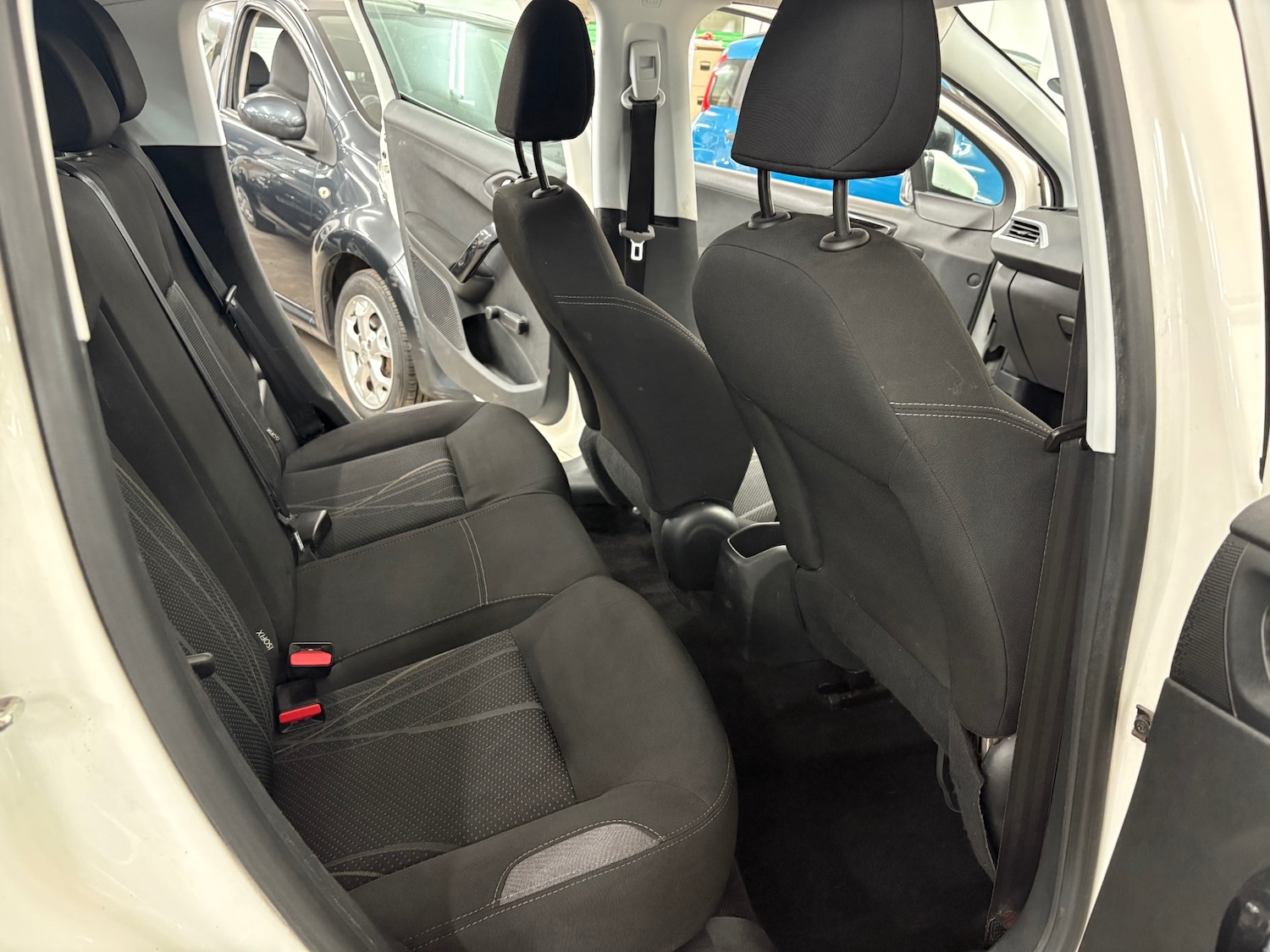 Used Peugeot 208 2014 for sale - 77166079: Photo 14