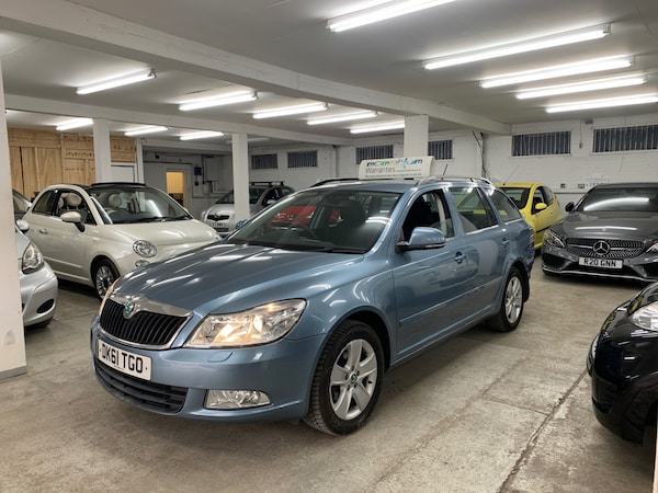 Used Skoda Octavia 2011 for sale - 76107559: Photo 2