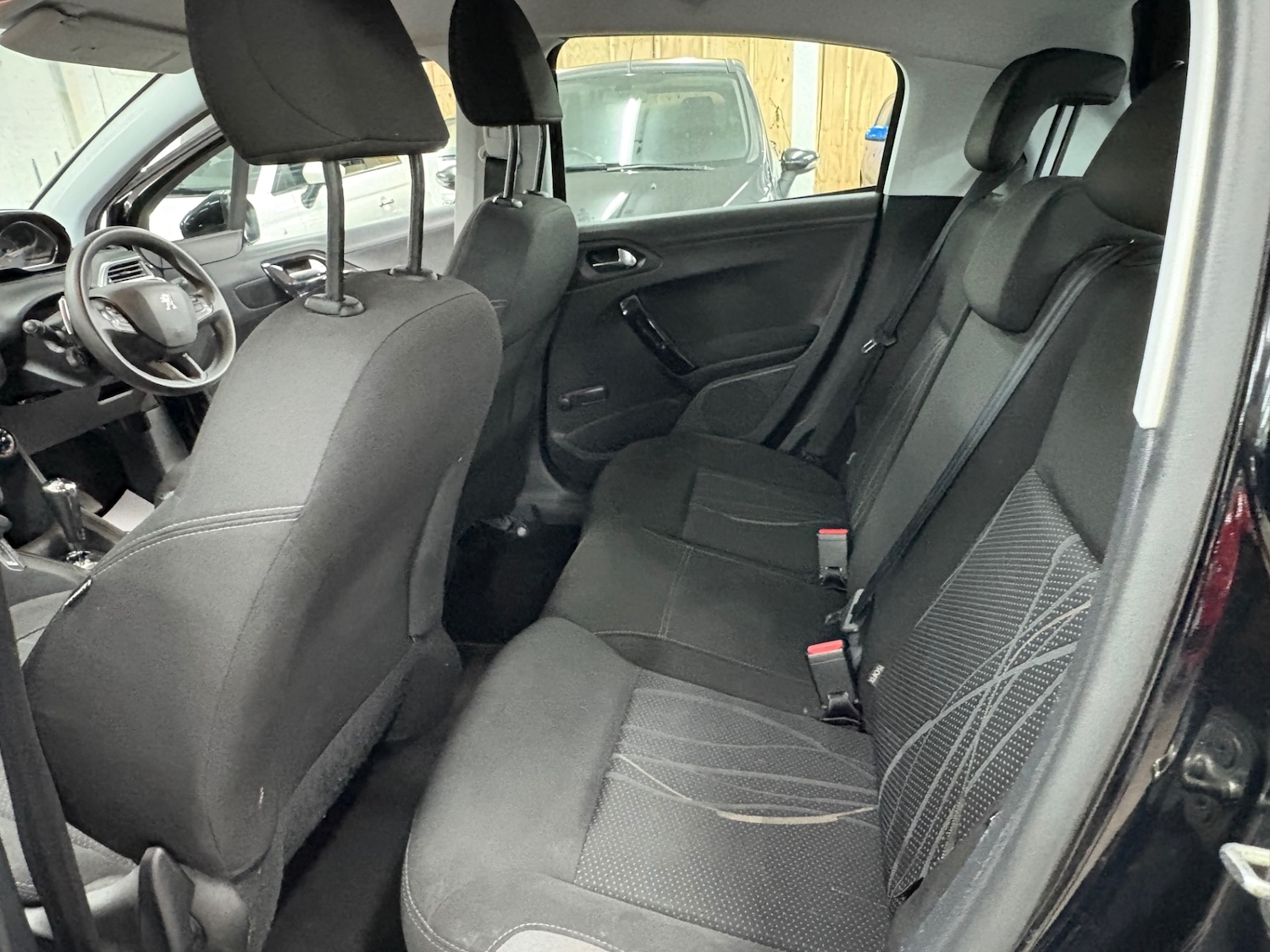 Used Peugeot 208 2014 for sale - 76741490: Photo 13