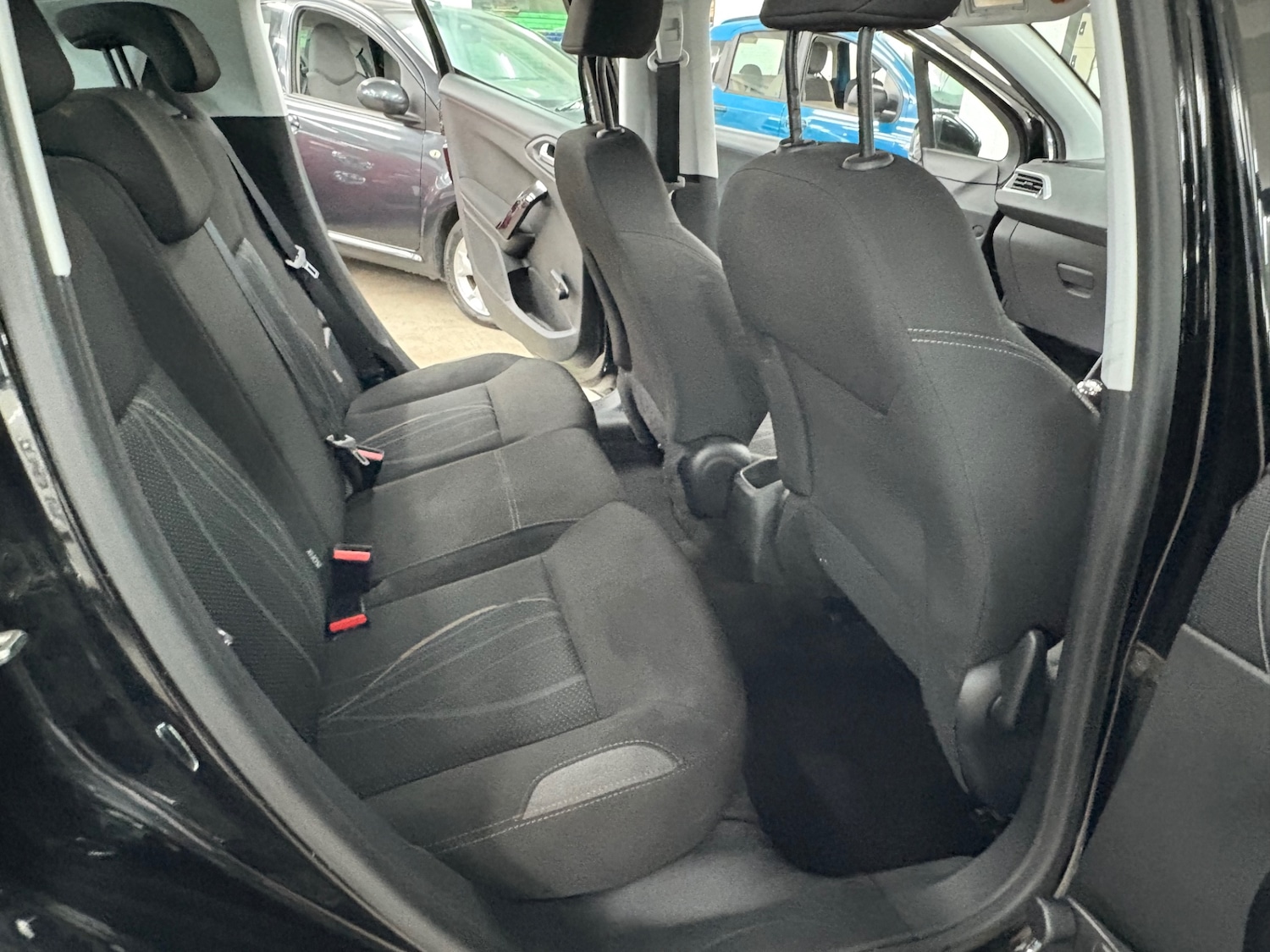 Used Peugeot 208 2014 for sale - 76741490: Photo 14