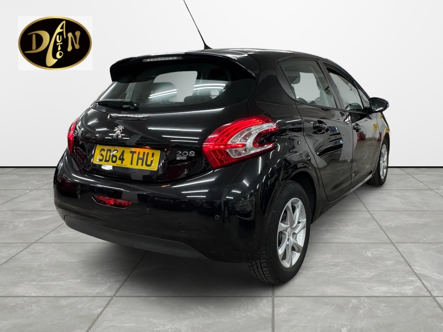Used Peugeot 208 2014 for sale - 76741490: Photo 5