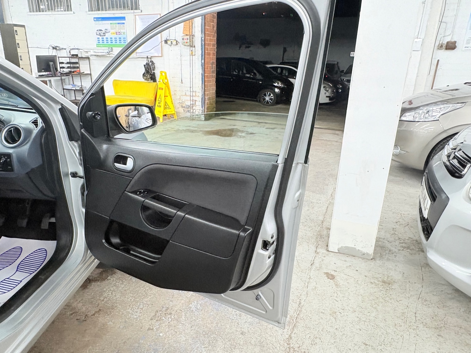 Used Ford Fiesta 2008 for sale - 76570811: Photo 13