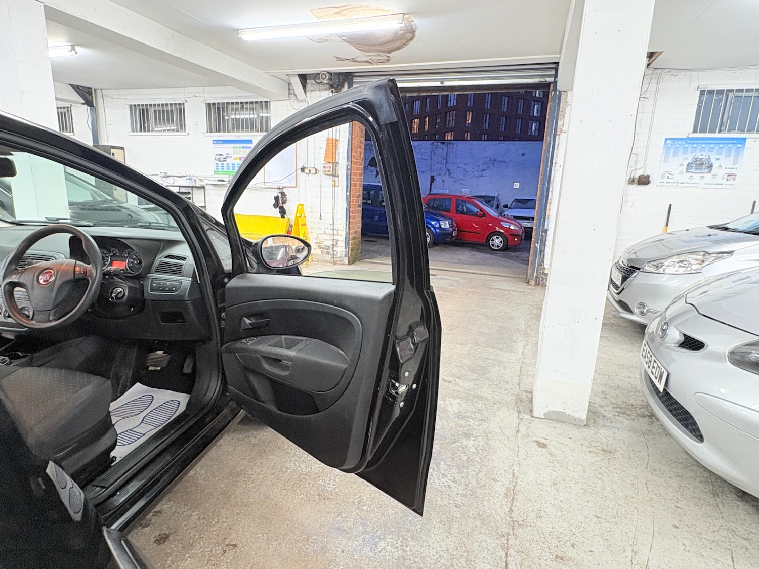 Used Fiat Grande Punto 2009 for sale - 76895825: Photo 14