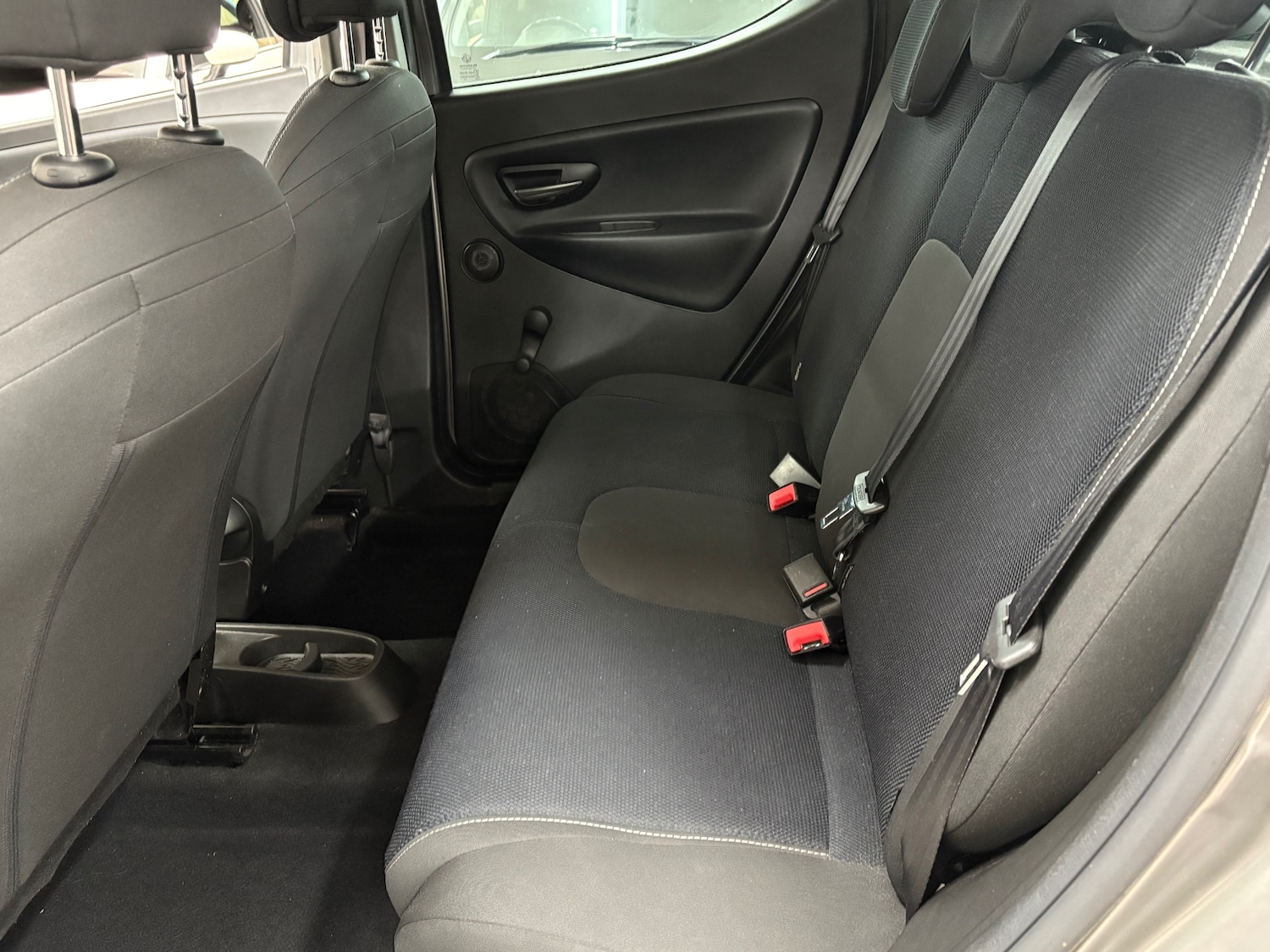 Used Chrysler Ypsilon 2013 for sale - 76758064: Photo 12