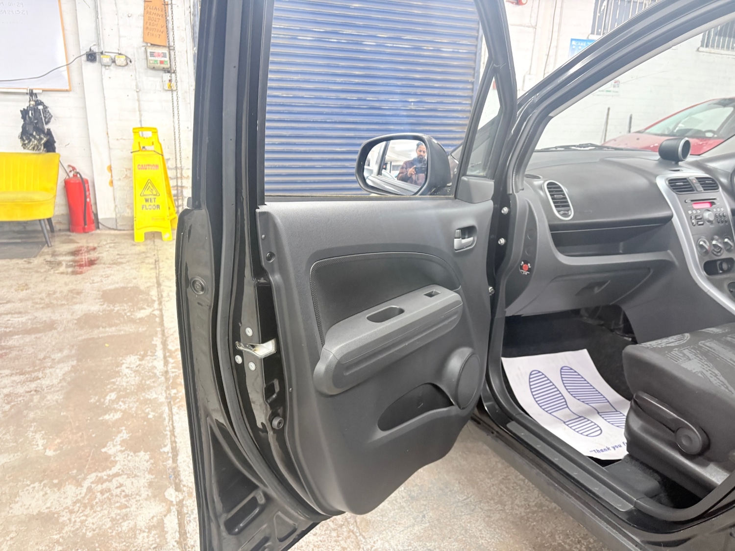 Used Vauxhall Agila 2014 for sale - 76431116: Photo 14