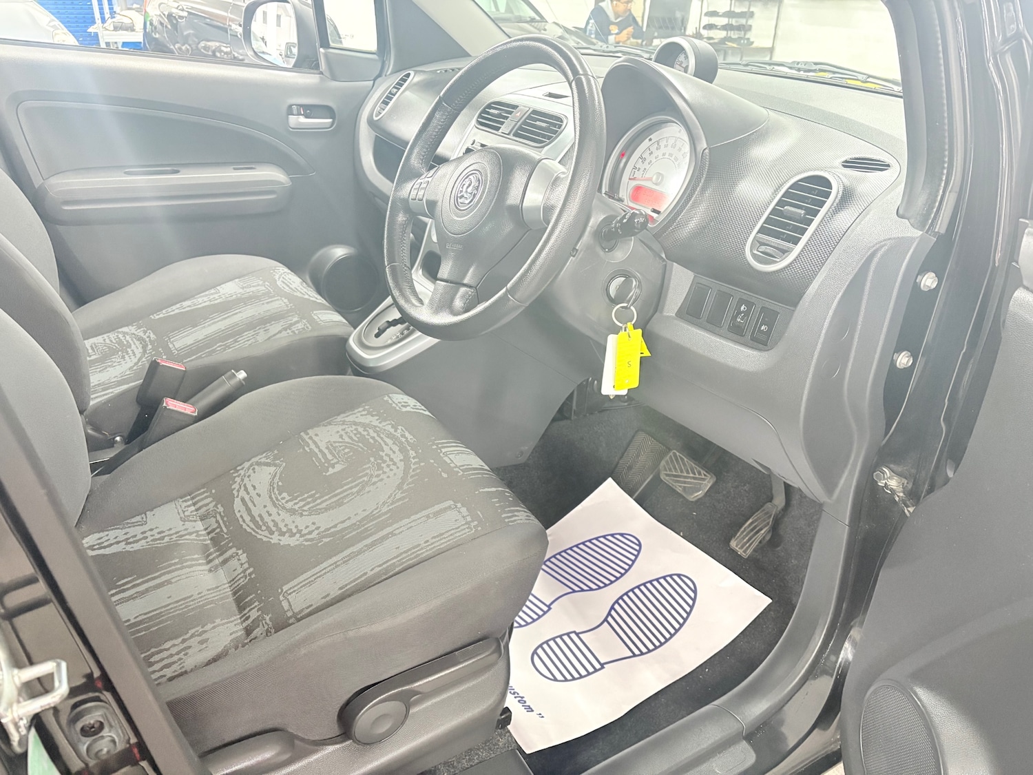 Used Vauxhall Agila 2014 for sale - 76431116: Photo 8