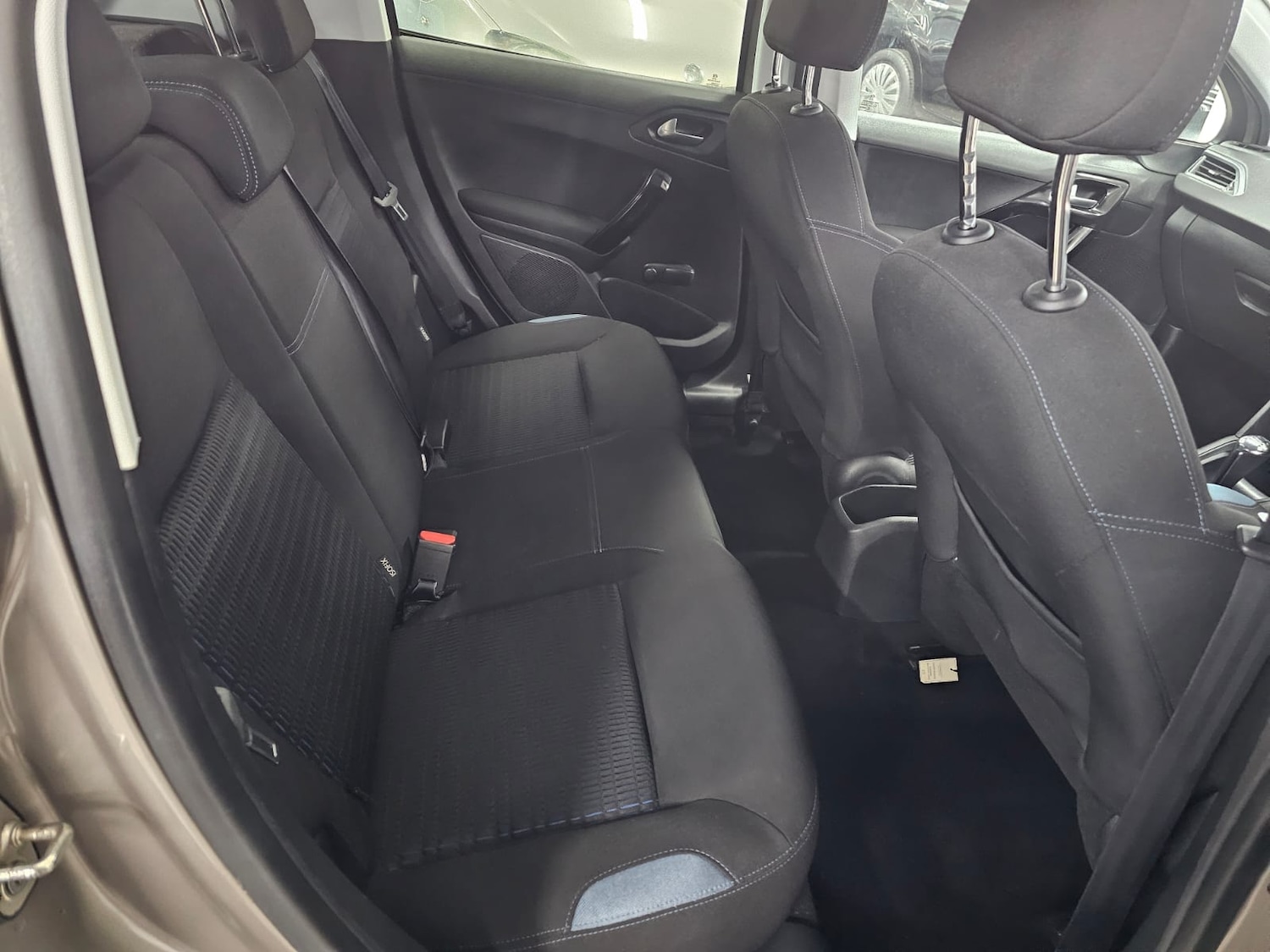 Used Peugeot 208 2014 for sale - 76431146: Photo 14