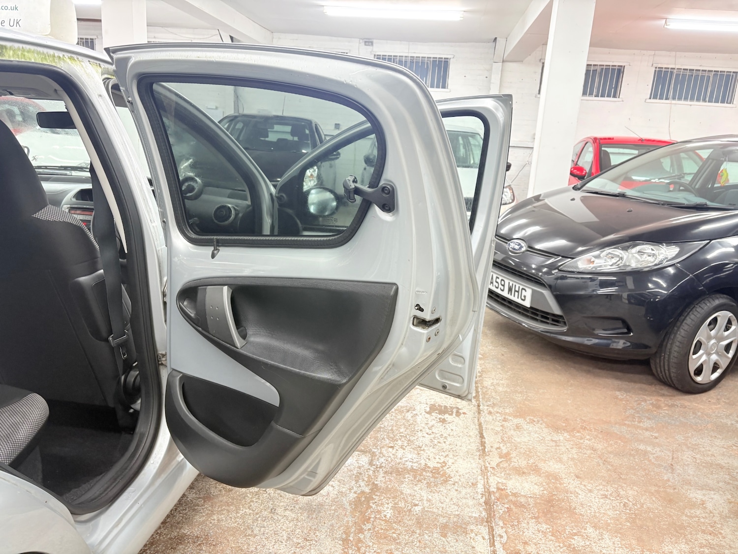 Used Toyota AYGO 2014 for sale - 76770261: Photo 14