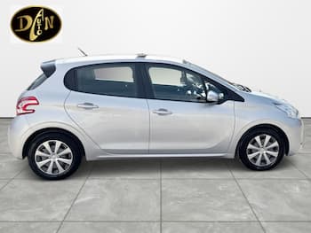Used Peugeot 208 2013 for sale - 79828670: Photo