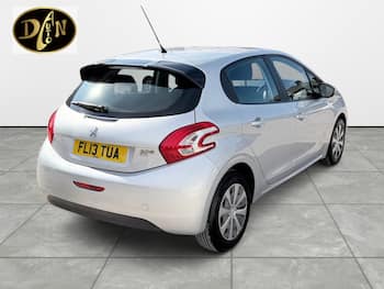 Used Peugeot 208 2013 for sale - 79828670: Photo
