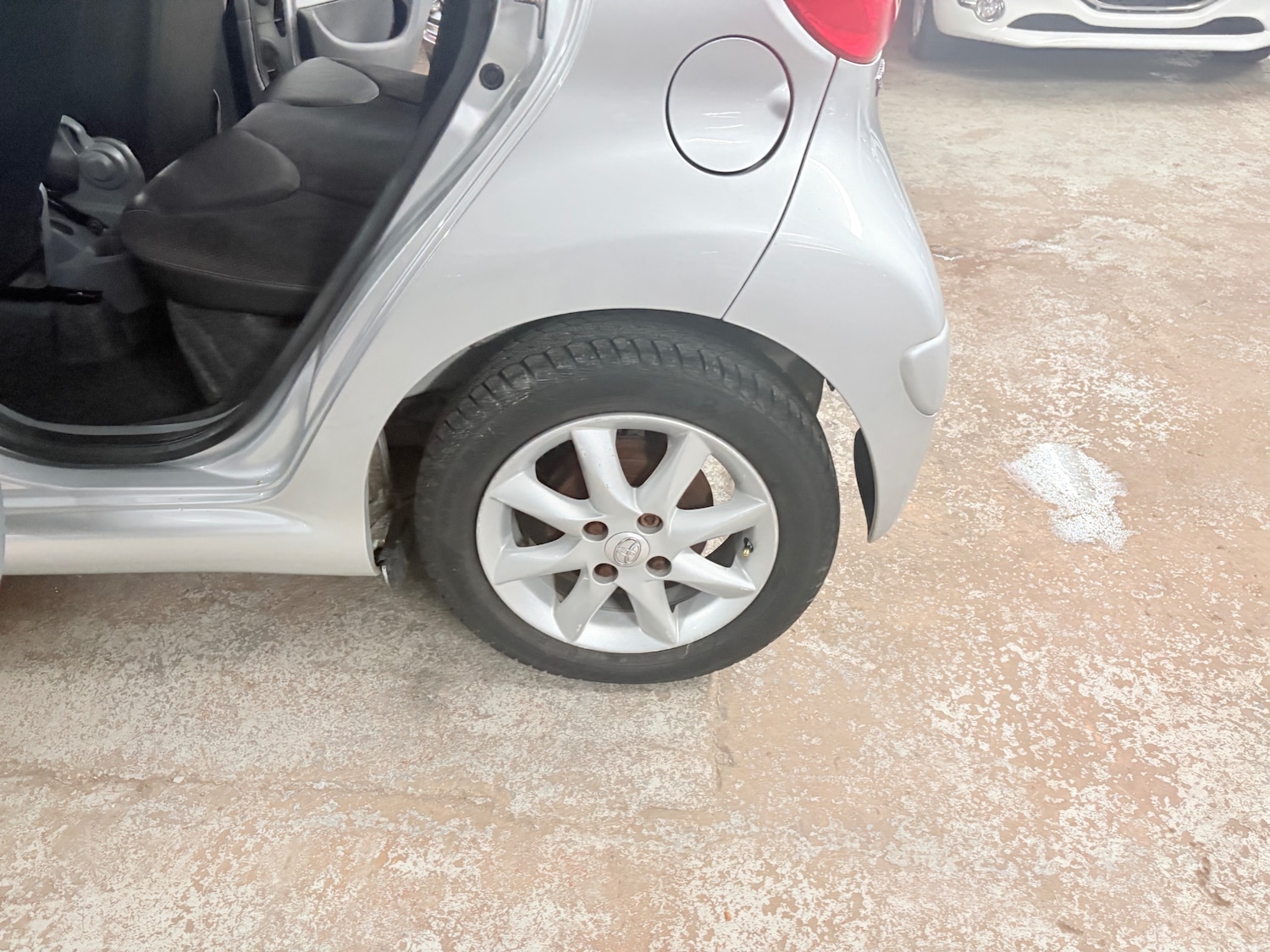 Used Toyota AYGO 2008 for sale - 76758198: Photo 18