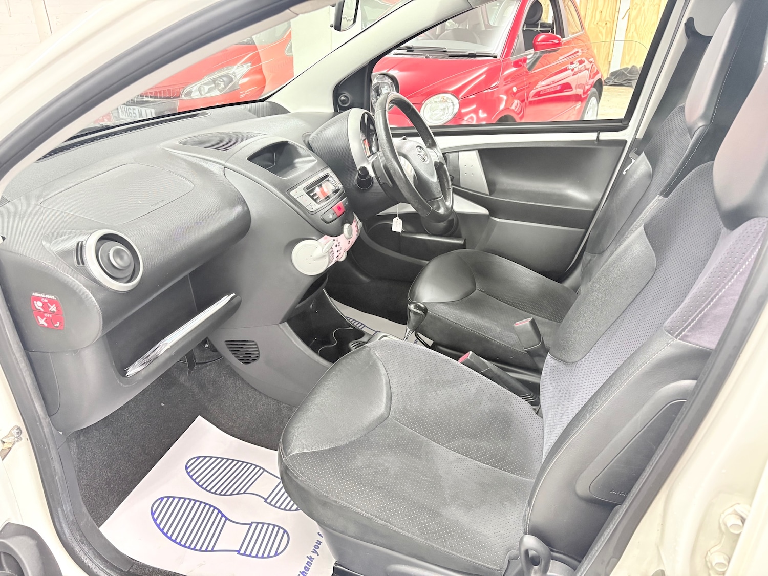 Used Toyota AYGO 2012 for sale - 77140575: Photo 11