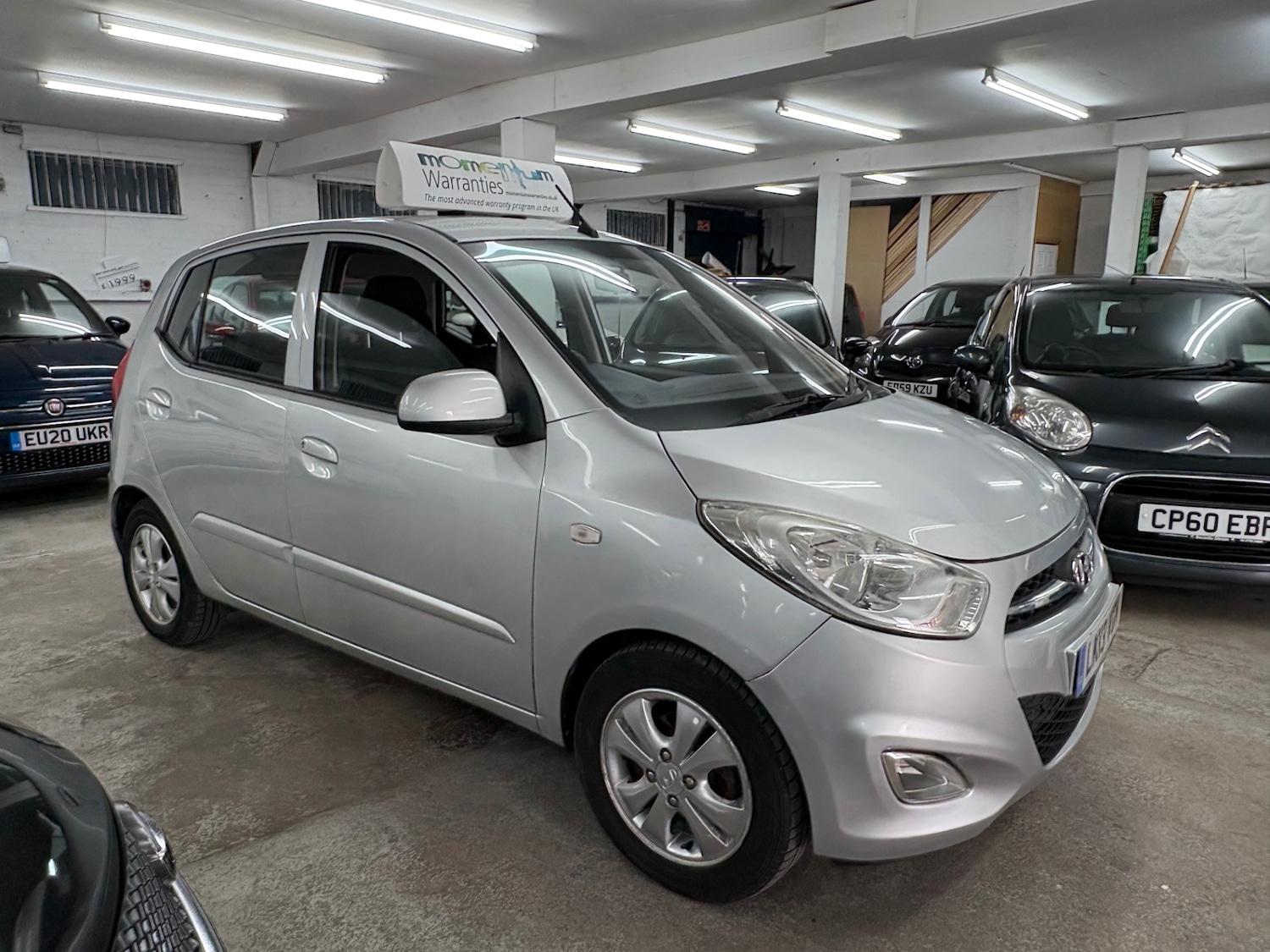 Used Hyundai i10 2013 for sale - 76107565: Photo 2