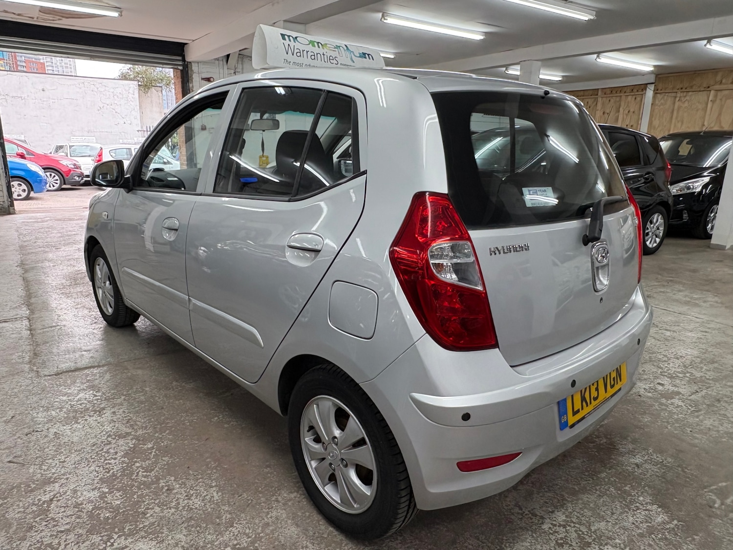 Used Hyundai i10 2013 for sale - 76107565: Photo 7