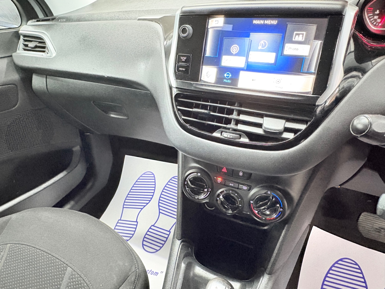 Used Peugeot 208 2013 for sale - 76325082: Photo 14