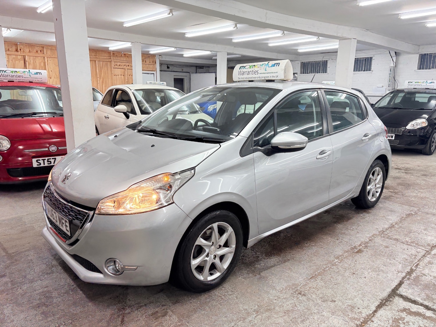 Used Peugeot 208 2013 for sale - 76325082: Photo 2