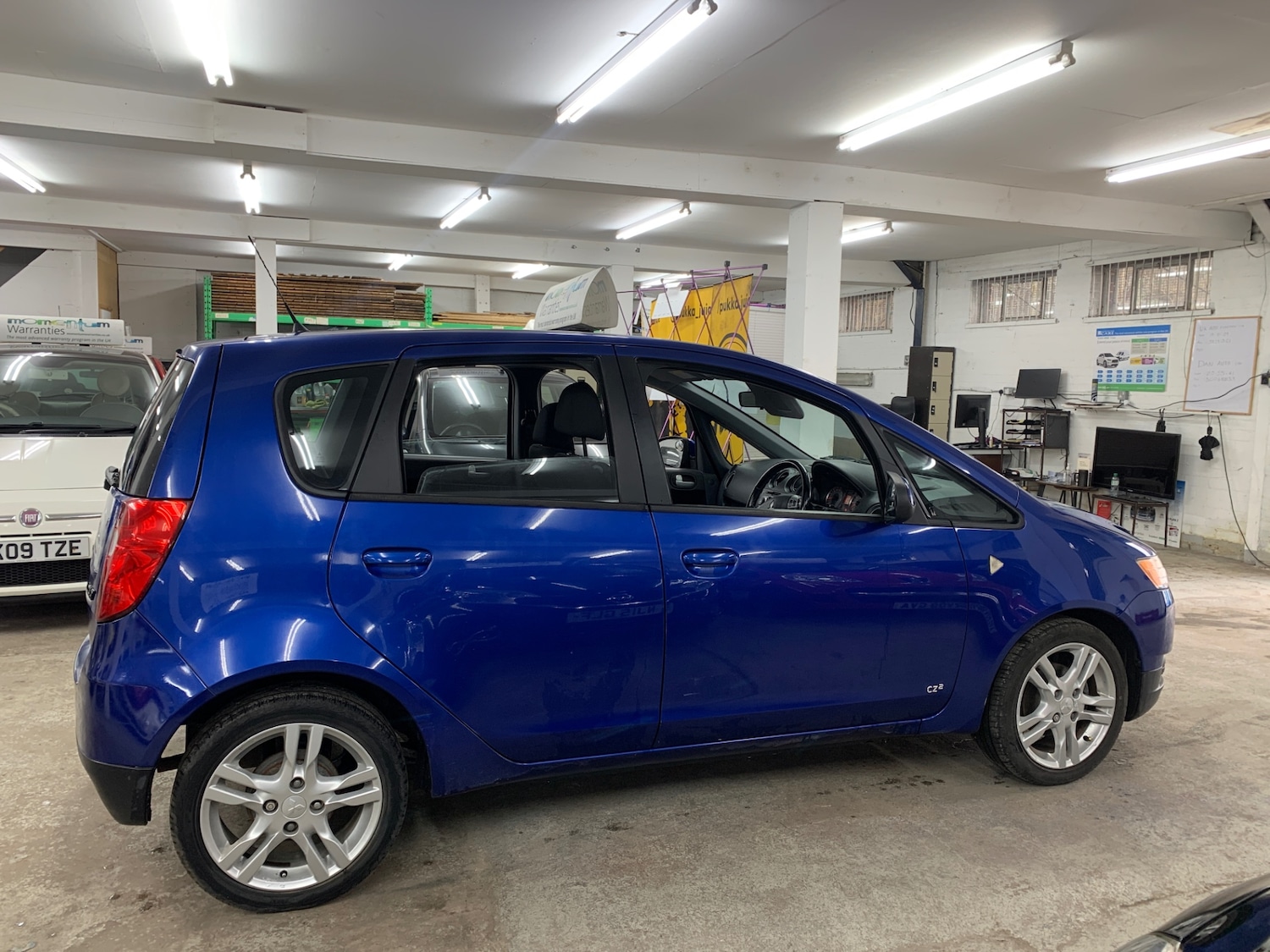 Used Mitsubishi Colt 2009 for sale - 76107568: Photo 9