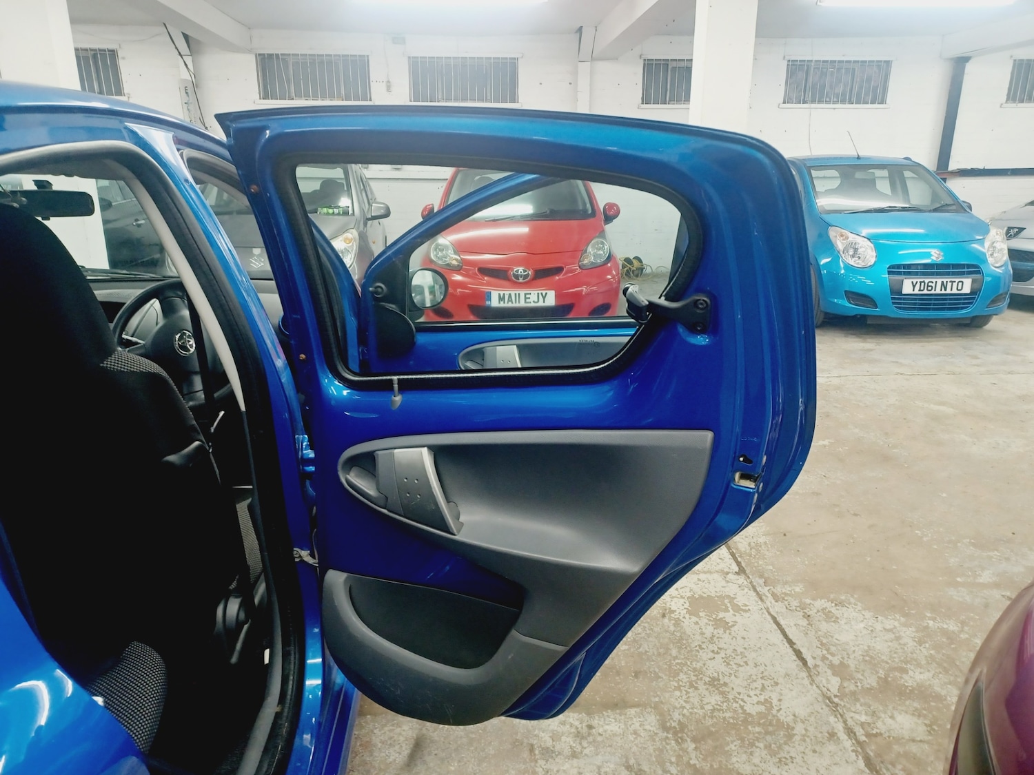 Used Toyota AYGO 2009 for sale - 77950719: Photo 12