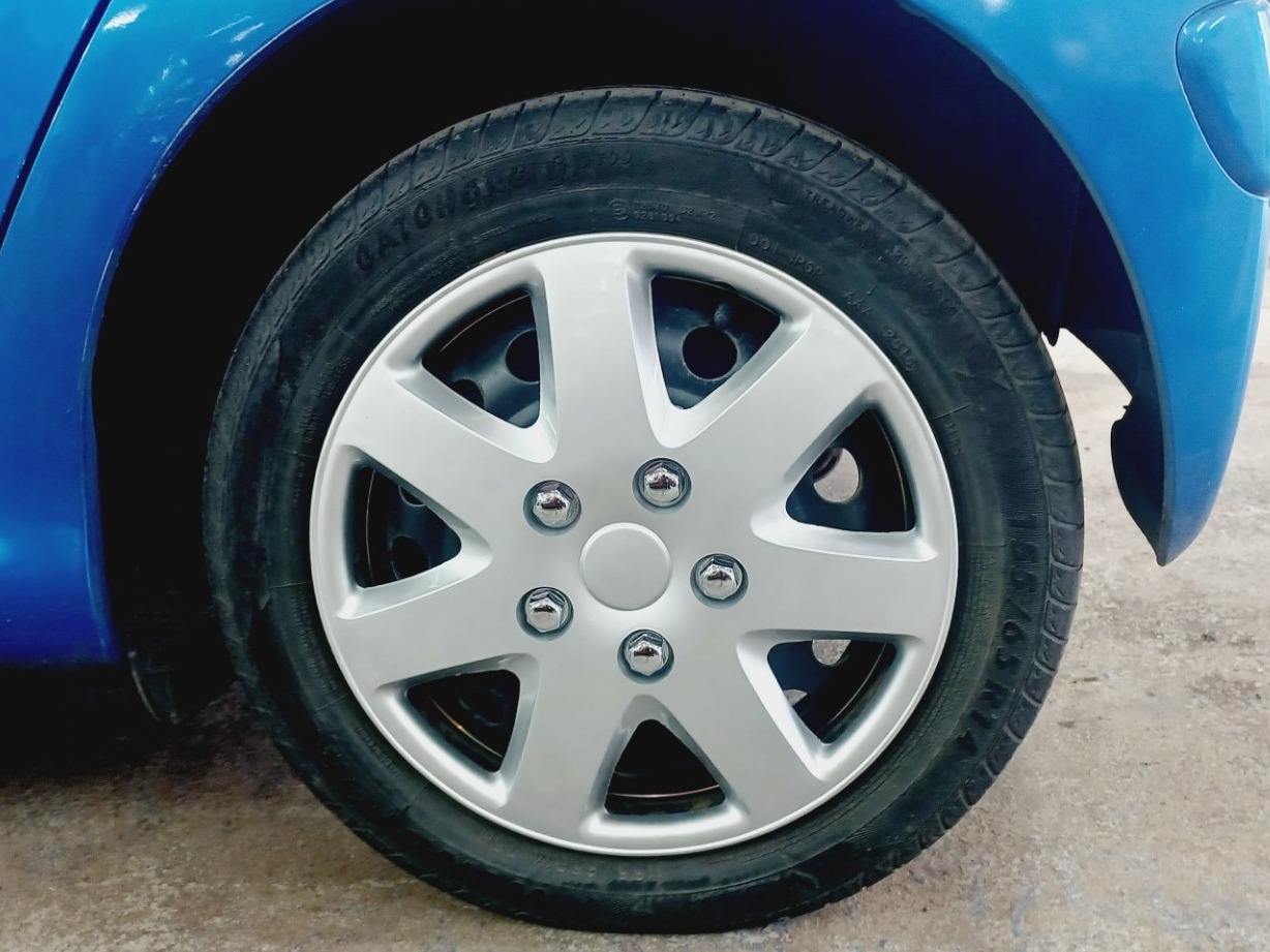 Used Toyota AYGO 2009 for sale - 77950719: Photo 25