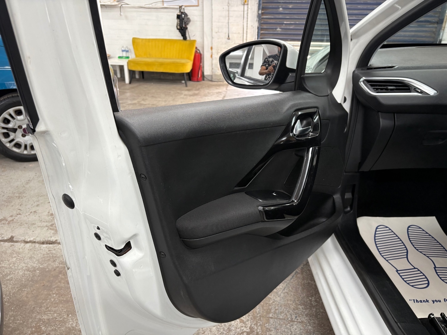 Used Peugeot 208 2014 for sale - 76471378: Photo 17