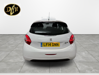 Used Peugeot 208 2014 for sale - 76471378: Photo