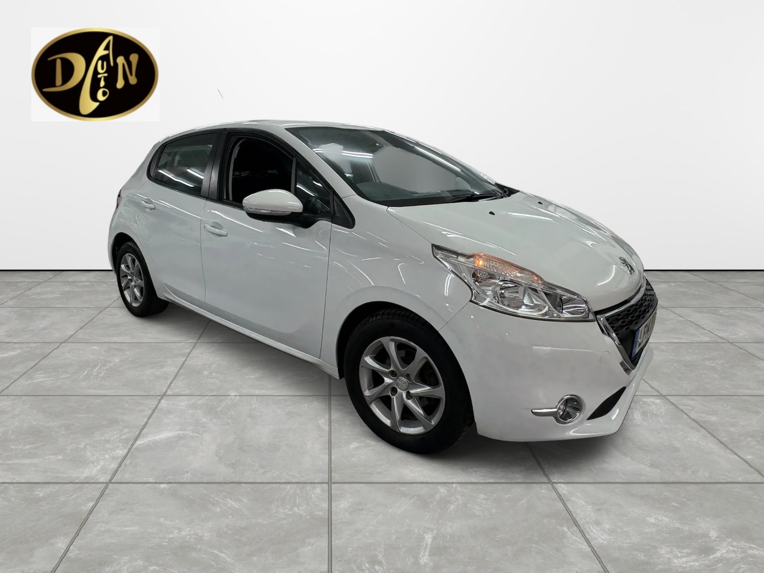 Used Peugeot 208 2014 for sale - 76471378: Photo 7