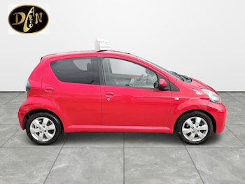 Used Toyota AYGO 2011 for sale - 79451726: Photo