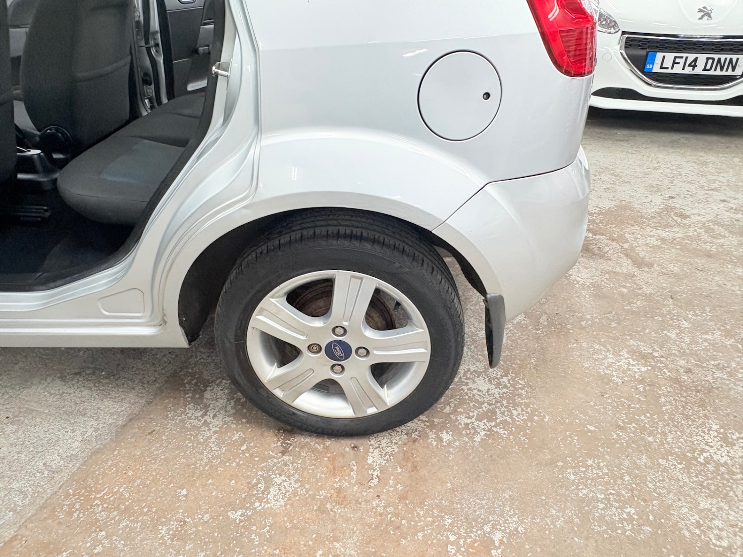 Used Ford Fiesta 2009 for sale - 76596107: Photo 17