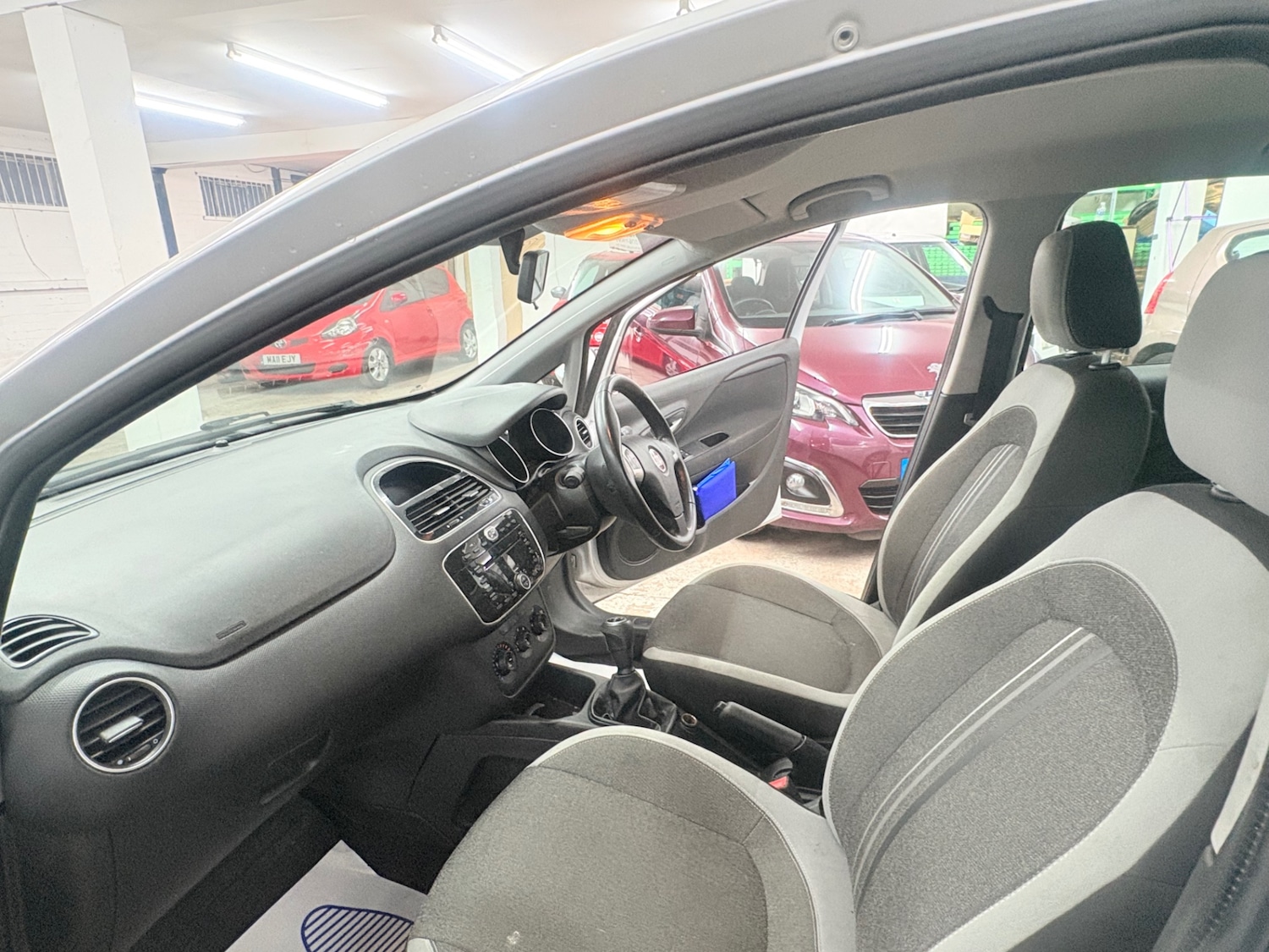 Used Fiat Punto 2012 for sale - 77508795: Photo 13