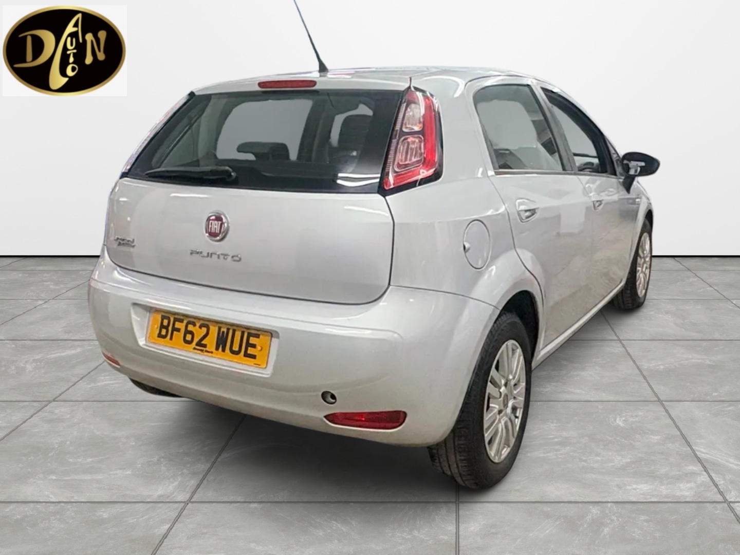 Used Fiat Punto 2012 for sale - 77508795: Photo 5