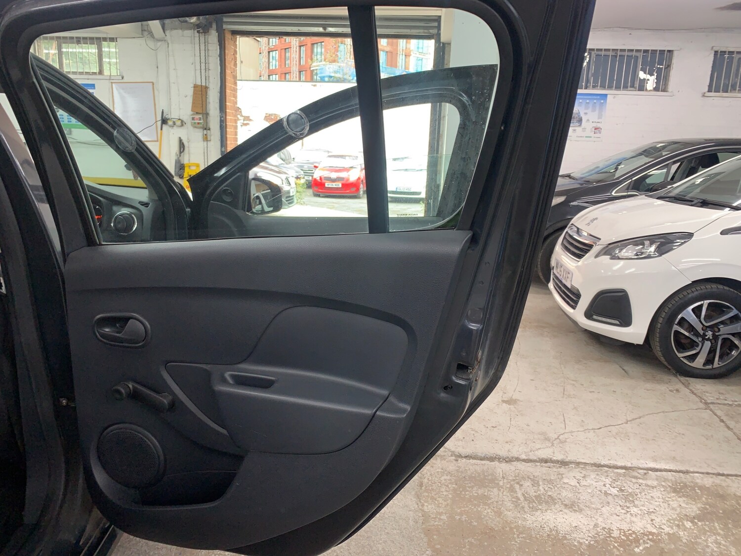 Used Dacia Sandero Stepway 2016 for sale - 77915325: Photo 16