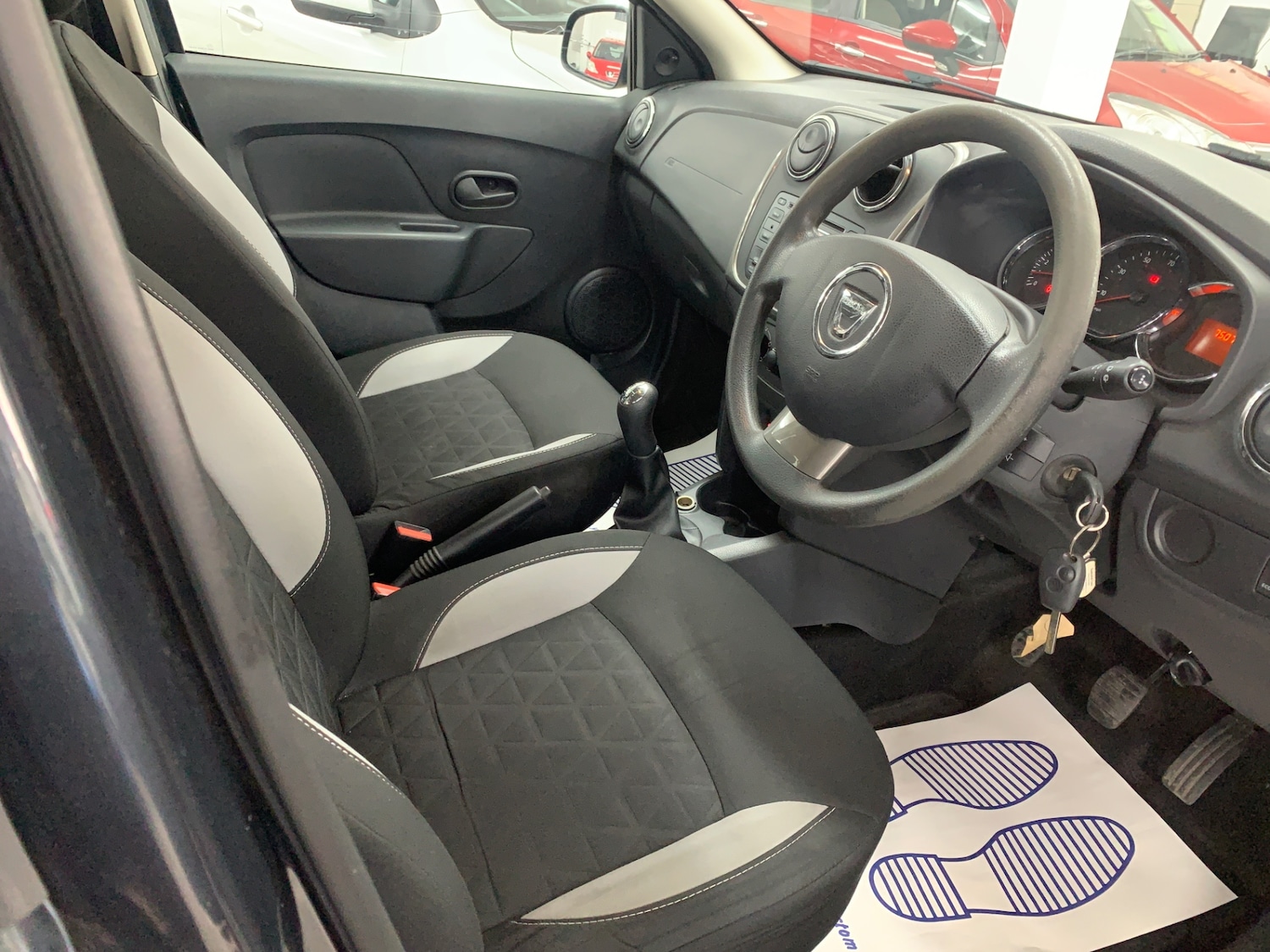 Used Dacia Sandero Stepway 2016 for sale - 77915325: Photo 9