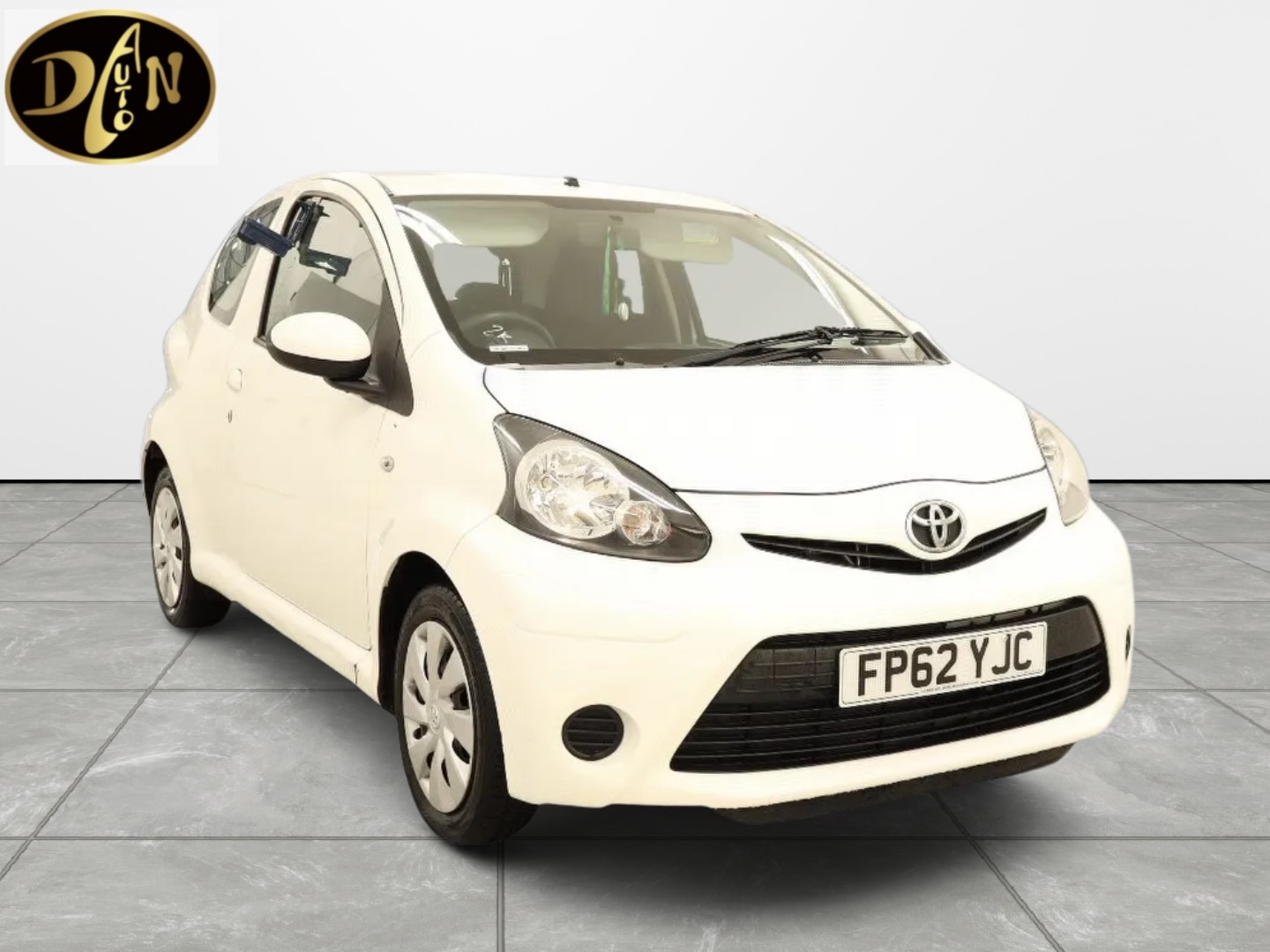 Used Toyota AYGO 2012 for sale - 77644056: Photo 1